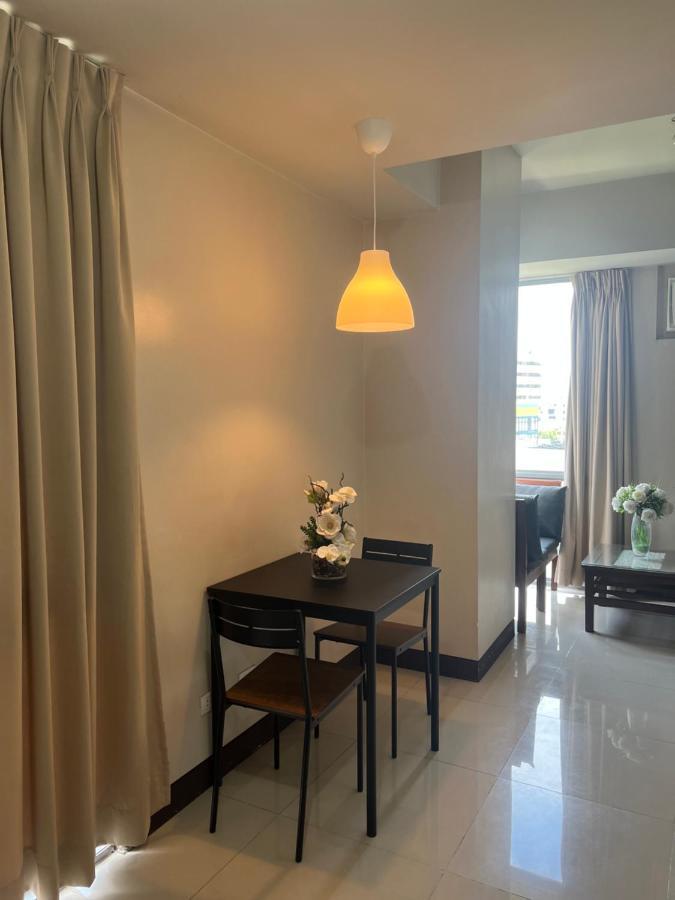 Manhattan Heights Tower D Lejlighedshotel Manila Eksteriør billede